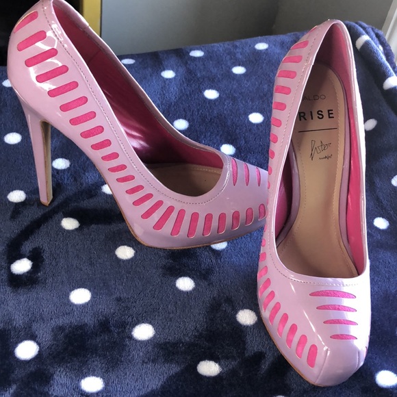 Shoes, shoes, shoes! - Picture 2 of 3